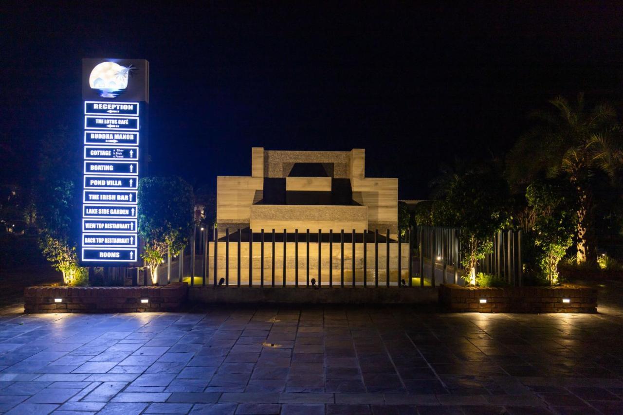 Lumbini Palace Resort Exterior foto